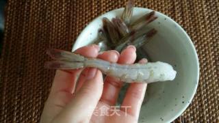 新手炒虾的做法步骤：2