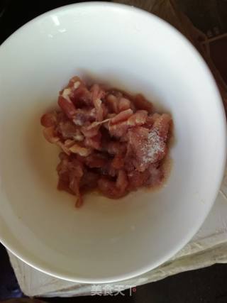 秋季滋阴润肺一一鸭肉粥的做法步骤：3