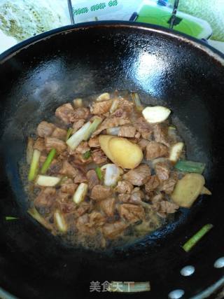 菠菜粉条炖肉的做法步骤：5