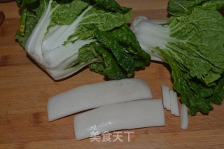 年糕炒奶白菜的做法步骤：1