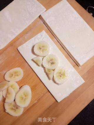 千层酥皮香蕉派的做法步骤：2