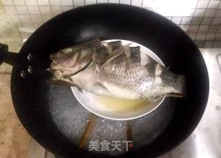 清蒸鲫鱼的做法步骤：3