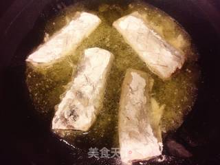 豆瓣酱烧带鱼的做法步骤：7