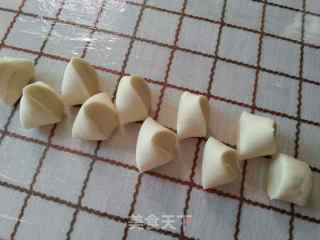 香菇韭菜煎饺子的做法步骤：8