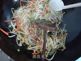 素炒银芽的做法步骤：7