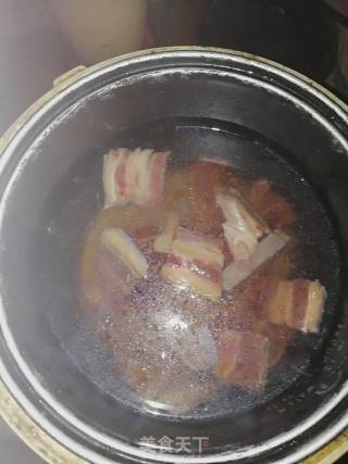砂锅牛腩的做法步骤：4