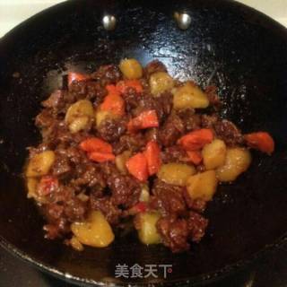 砂锅牛腩的做法步骤：7