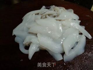 韭花炒墨斗片的做法步骤：3