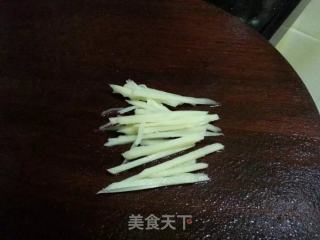韭花炒墨斗片的做法步骤：4