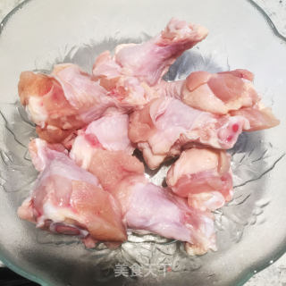 蜜汁烤翅根——小鸡腿也靓丽的做法步骤：1