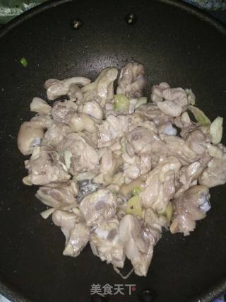 私家三杯鸡的做法步骤：2