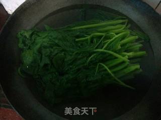 炒多头菜秧秧的做法步骤：2
