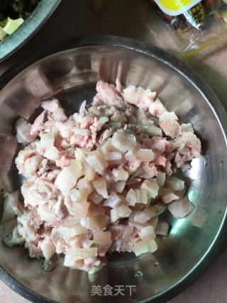 酸菜小笋肉末的做法步骤：2