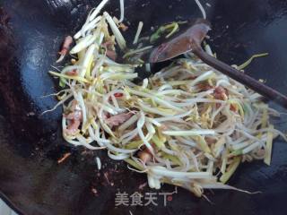 韭黄银芽炒肉丝的做法步骤：8
