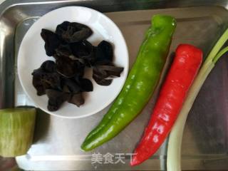 五彩鸡丝的做法步骤：4