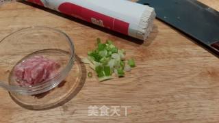 蛤蜊面的做法步骤：1