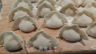 青笋鲜肉饺的做法步骤：8