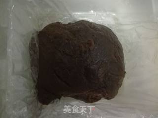 自制枣泥春卷的做法步骤：1