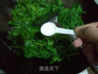 酒香豆苗的做法步骤：2