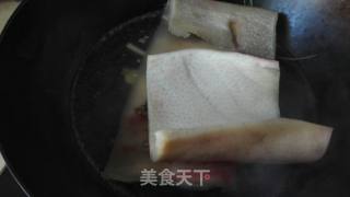 肉皮冻的做法步骤：2