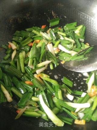 大蒜炒肉片的做法步骤：5