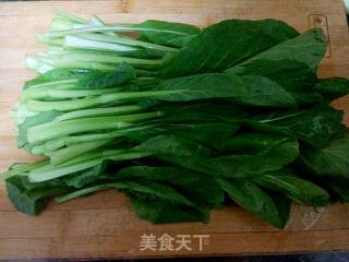 蒜蓉炒菜心的做法步骤：1