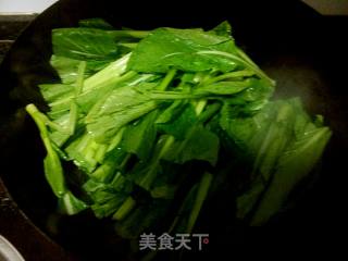 蒜蓉炒菜心的做法步骤：5