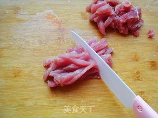 青椒炒肉丁的做法步骤：8