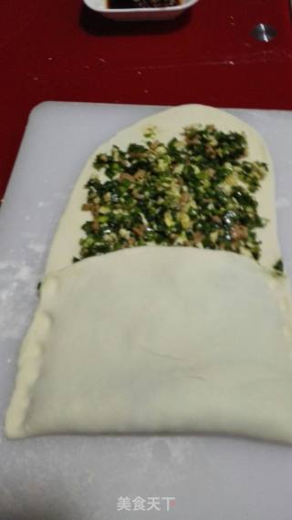 韭菜鸡蛋虾仁馅饼的做法步骤：11
