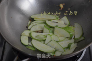 黑木耳西葫芦炒蛋的做法步骤：8