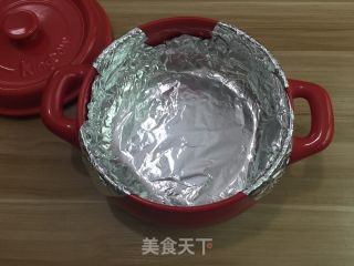 坤博砂锅烤板栗的做法步骤：2