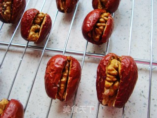红枣夹核桃的做法步骤：6