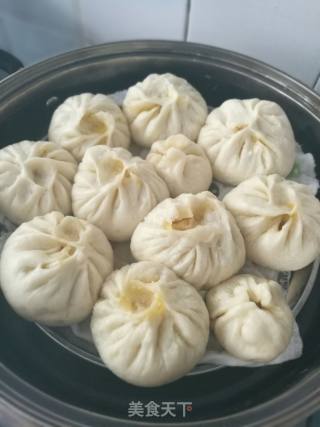 红萝卜粉丝肉包的做法步骤：4
