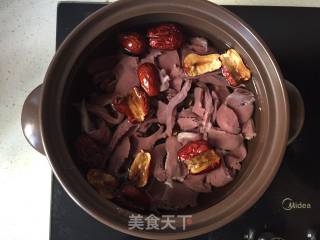 桂圆红枣猪心汤的做法步骤：8