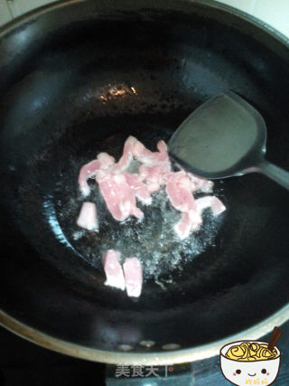 菜花炒肉的做法步骤：4