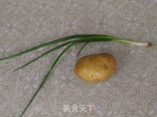 清炒土豆片的做法步骤：1