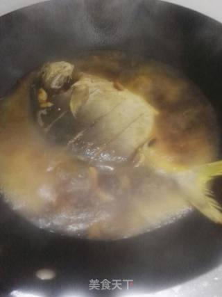 红烧金鲳鱼的做法步骤：4
