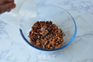 海盐烤碧根果的做法步骤：4