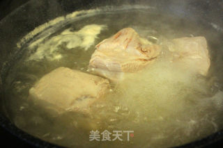 芋头扣肉的做法步骤：1