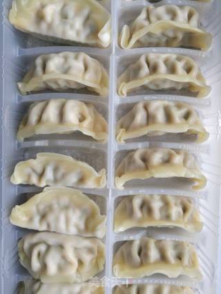 小香煎饺的做法步骤：1