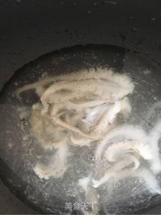 一品海鲜锅的做法步骤：7
