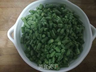 豆豉肉末炒豇豆的做法步骤：3