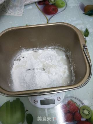 蔓越莓麻薯面包的做法步骤：2