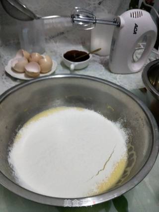 斑马纹戚风蛋糕的做法步骤：7