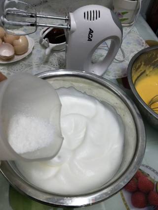斑马纹戚风蛋糕的做法步骤：10