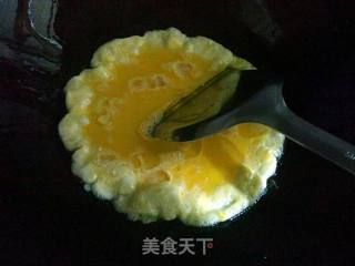 韭菜炒蛋的做法步骤：1