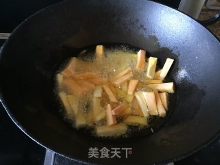 拔丝地瓜的做法步骤：5