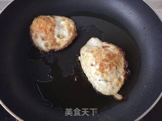 蟹味菇鲫鱼汤的做法步骤：8