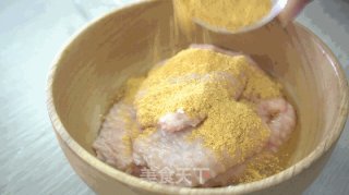鸡翅包饭的做法步骤：1