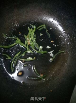 金针菇焖豆腐的做法步骤：5